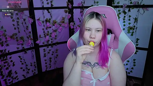 Snapshot of kitsune_little chatting on 06-09-26, 07:26 kitsune little online show from 06-09-26, 07:26