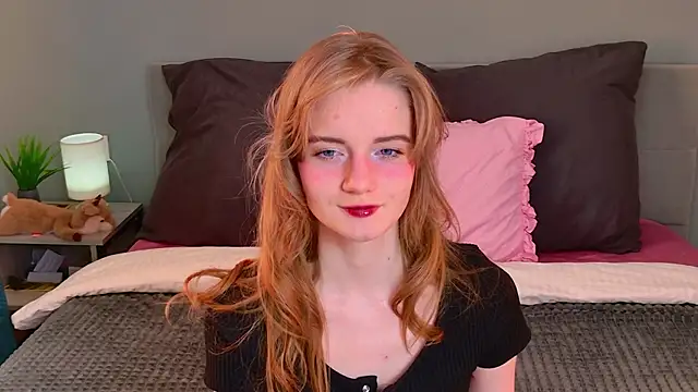 Snapshot of ElfieWhite chatting on 05-07-26, 05:38 ElfieWhite online show from 05-07-26, 05:38