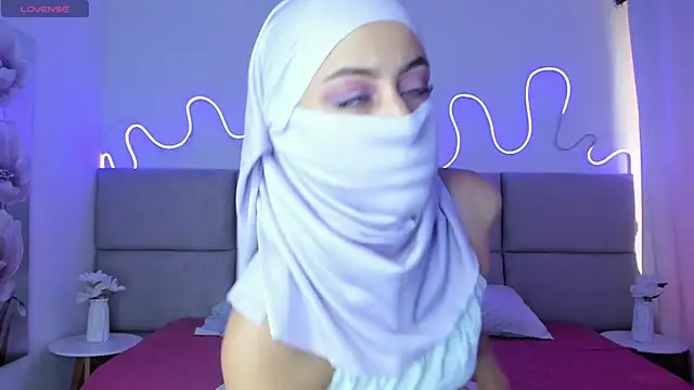 Aitana zaid online show from 03-06-26, 07:31