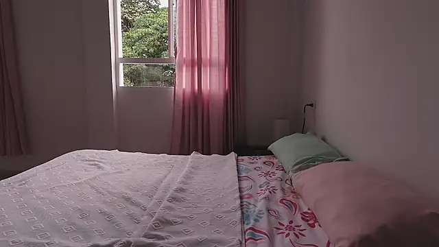 romy room online show from 04-08-26, 10:11