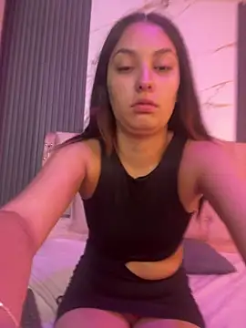 Snapshot of Lucyfer_fire chatting on 02-25-26, 11:54 Lucyfer fire online show from 02-25-26, 11:54