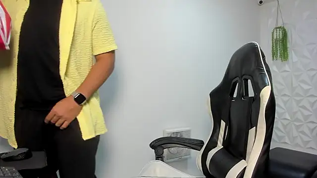 MaxSeduce23 online show from 02-16-26, 01:21