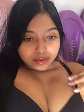 Emmily hott online show from 02-19-26, 01:30