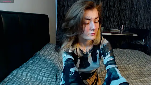 Snapshot of MilaMyst chatting on 03-03-26, 07:59 MilaMyst online show from 03-03-26, 07:59