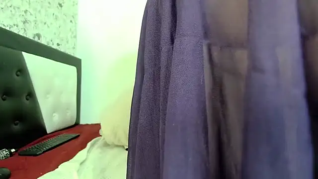 Snapshot of melisajoness chatting on 07-10-26, 10:26 melisajoness online show from 07-10-26, 10:26
