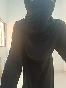 Snapshot of aminaa_ chatting on 07-11-26, 07:14 aminaa online show from 07-11-26, 07:14