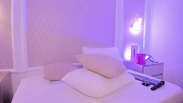 ariadna boneville online show from 06-11-26, 02:33