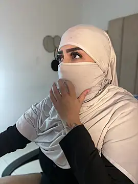 rashaaa  online show from 04-08-26, 01:40