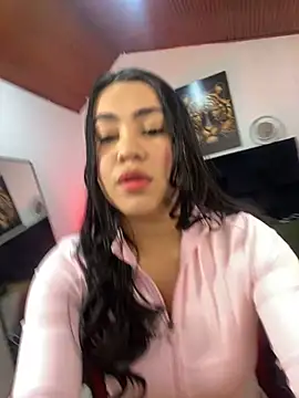 Liu wen  online show from 07-06-26, 08:11