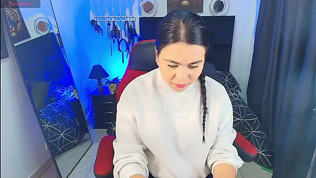 Liu wen  online show from 03-21-26, 12:53