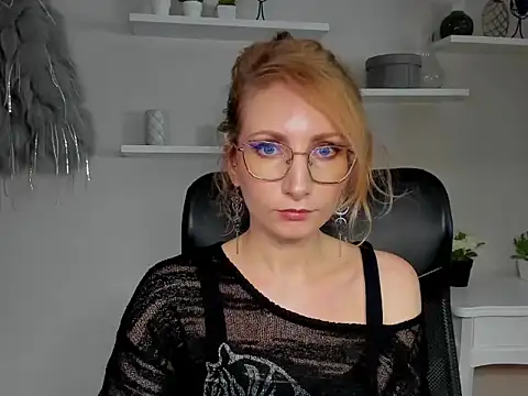 CinderellaMoon online show from 02-24-26, 06:58