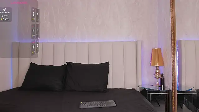 Snapshot of angelina_honey_ chatting on 02-26-26, 03:50 angelina honey online show from 02-26-26, 03:50