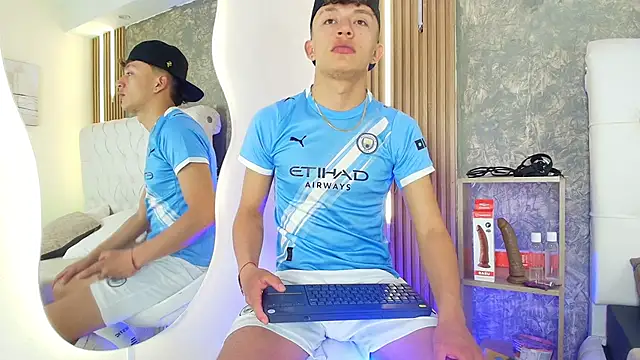 Dark Nico online show from 04-05-26, 04:08