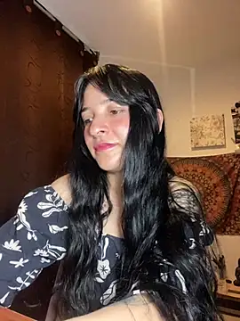 Snapshot of Abril_Thompson221 chatting on 06-13-26, 01:14 Abril Thompson221 online show from 06-13-26, 01:14