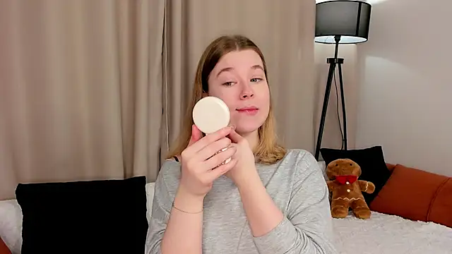 MaraaSwan online show from 04-14-26, 02:16