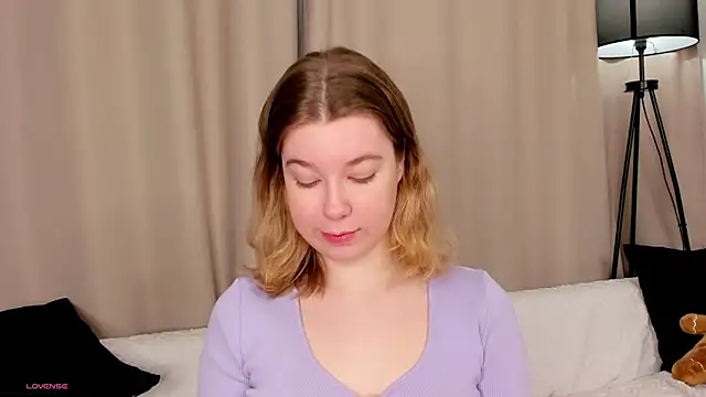 Snapshot of MaraaSwan chatting on 02-16-26, 10:51 MaraaSwan online show from 02-16-26, 10:51