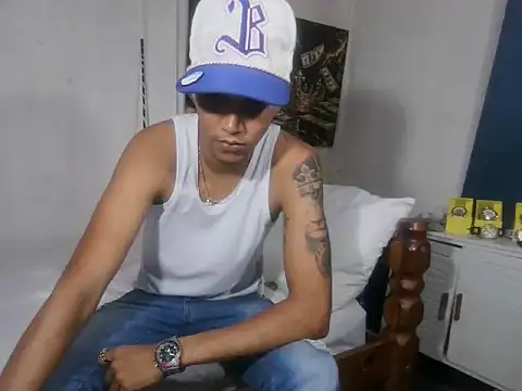 Snapshot of badboy_master chatting on 06-01-26, 08:08 badboy master online show from 06-01-26, 08:08