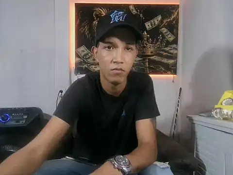 Snapshot of badboy_master chatting on 06-09-26, 08:43 badboy master online show from 06-09-26, 08:43