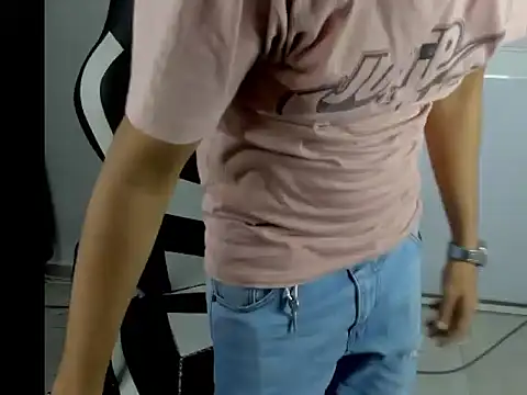 Snapshot of badboy_master chatting on 02-28-26, 03:17 badboy master online show from 02-28-26, 03:17