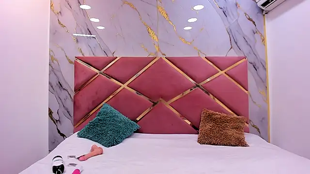 Snapshot of Lilith_Kramston chatting on 02-18-26, 03:37 Lilith Kramston online show from 02-18-26, 03:37