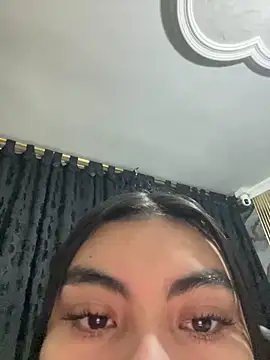 eimmy  skinny online show from 04-17-26, 07:06