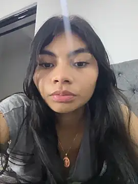 Snapshot of eimmy__skinny chatting on 05-19-26, 11:12 eimmy skinny online show from 05-19-26, 11:12