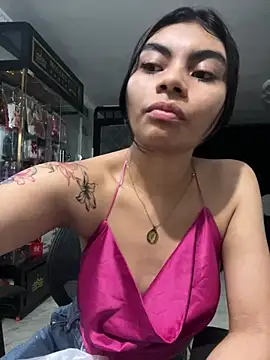 Snapshot of eimmy__skinny chatting on 05-08-26, 11:08 eimmy skinny online show from 05-08-26, 11:08