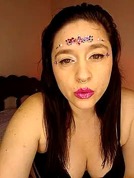 Snapshot of goddessmia52 chatting on 06-15-26, 05:18 goddessmia52 online show from 06-15-26, 05:18