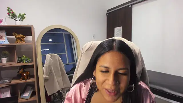 Scarlett Moom online show from 04-05-26, 03:46