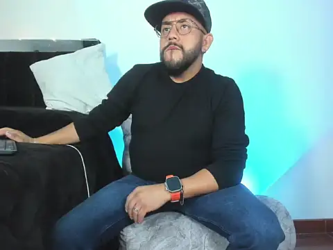 King bear 25 online show from 03-04-26, 02:08