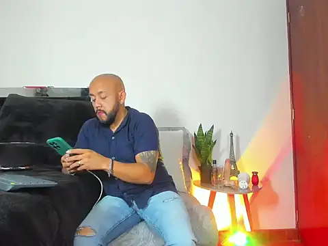 King bear 25 online show from 03-07-26, 03:35