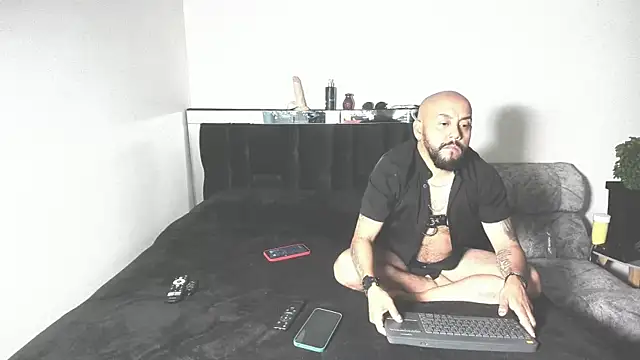 King bear 25 online show from 02-23-26, 11:33