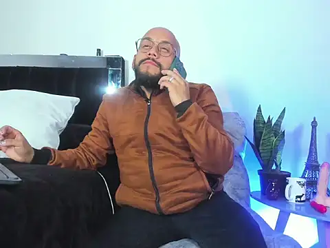 King bear 25 online show from 03-05-26, 02:08