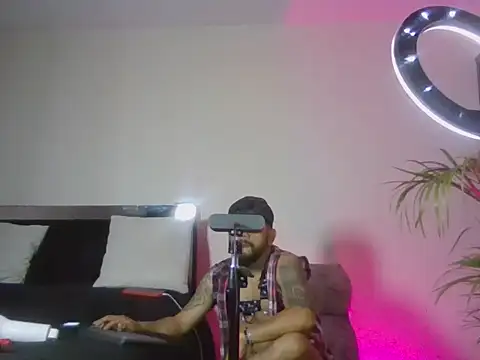 King bear 25 online show from 02-28-26, 10:59