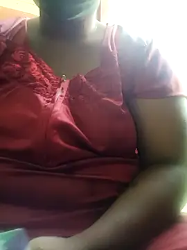 Snapshot of tamilkaviya431 chatting on 04-29-26, 02:05 tamilkaviya431 online show from 04-29-26, 02:05