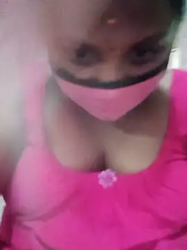 Snapshot of tamilkaviya431 chatting on 06-19-26, 01:17 tamilkaviya431 online show from 06-19-26, 01:17