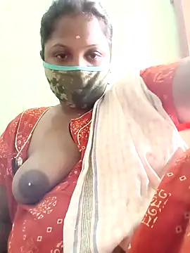 Snapshot of tamilkaviya431 chatting on 05-01-26, 01:54 tamilkaviya431 online show from 05-01-26, 01:54
