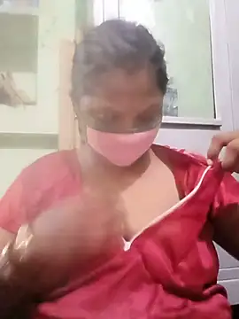 Snapshot of tamilkaviya431 chatting on 07-23-26, 10:06 tamilkaviya431 online show from 07-23-26, 10:06