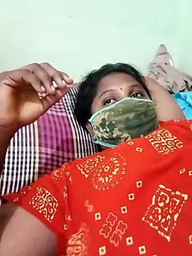 Snapshot of tamilkaviya431 chatting on 04-18-26, 05:21 tamilkaviya431 online show from 04-18-26, 05:21