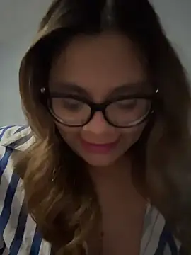 Snapshot of ludmila_x chatting on 02-18-26, 03:26 ludmila x online show from 02-18-26, 03:26