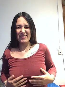 Snapshot of Cristalint chatting on 02-28-26, 06:35 Cristalint online show from 02-28-26, 06:35