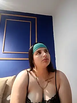 Snapshot of Cristalint chatting on 02-23-26, 01:51 Cristalint online show from 02-23-26, 01:51