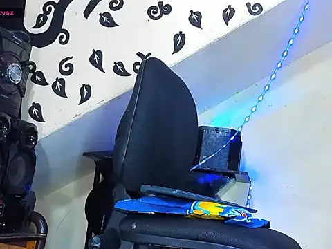 Snapshot of Jhon_malo chatting on 02-21-26, 01:57 Jhon malo online show from 02-21-26, 01:57