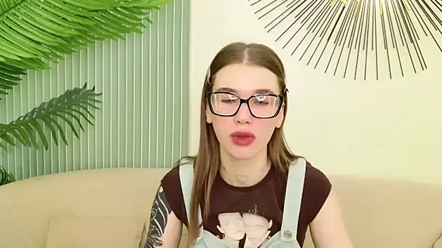 Hana Watt online show from 03-13-26, 05:56