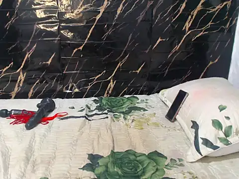 MaturePrettyLady01 online show from 02-14-26, 09:59