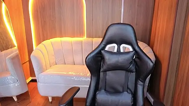 Hadda crazy b online show from 02-20-26, 06:26