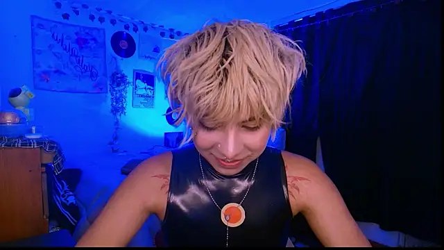 Snapshot of prince_oliverr chatting on 02-21-26, 07:49 prince oliverr online show from 02-21-26, 07:49