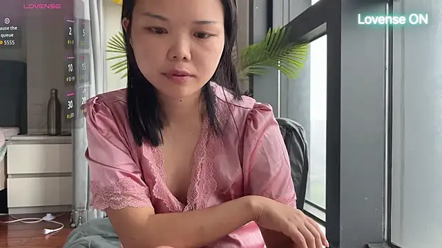Snapshot of xiaosu22 chatting on 06-05-26, 12:15 xiaosu22 online show from 06-05-26, 12:15