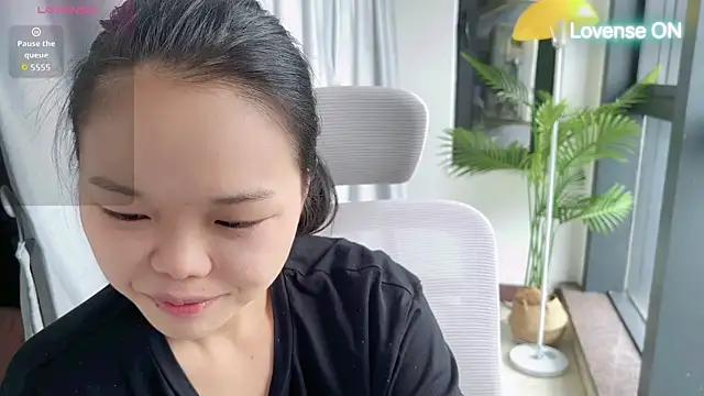 Snapshot of xiaosu22 chatting on 07-12-26, 01:17 xiaosu22 online show from 07-12-26, 01:17