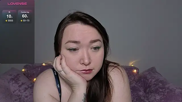 Snapshot of Daina_waga chatting on 02-21-26, 01:40 Daina waga online show from 02-21-26, 01:40